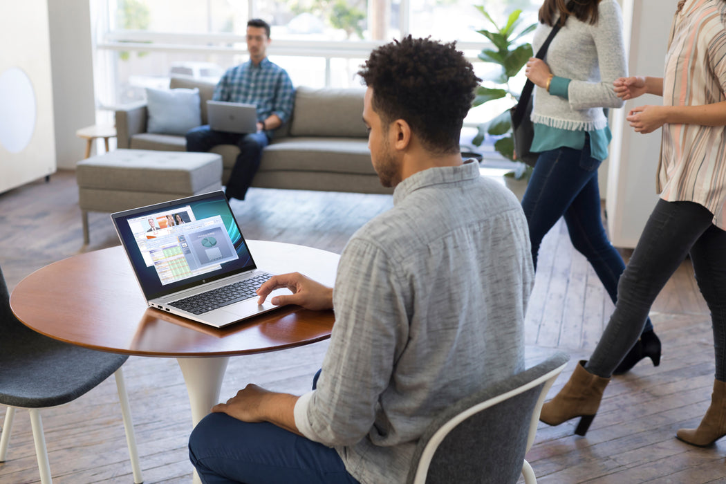 HP ProBook 450 G8, Intel® Core™ i5, 2.4 GHz, 39.6 cm (15.6"), 1920 x 1080 pixels, 16 GB, 256 GB