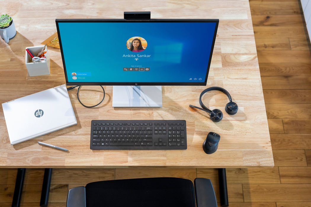 HP E27d G4, 68.6 cm (27"), 2560 x 1440 pixels, Quad HD, 5 ms, Black