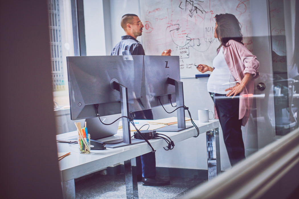 HP Z27k G3 4K USB-C Display, 68.6 cm (27"), 3840 x 2160 pixels, 4K Ultra HD, LED, 5 ms, Silver