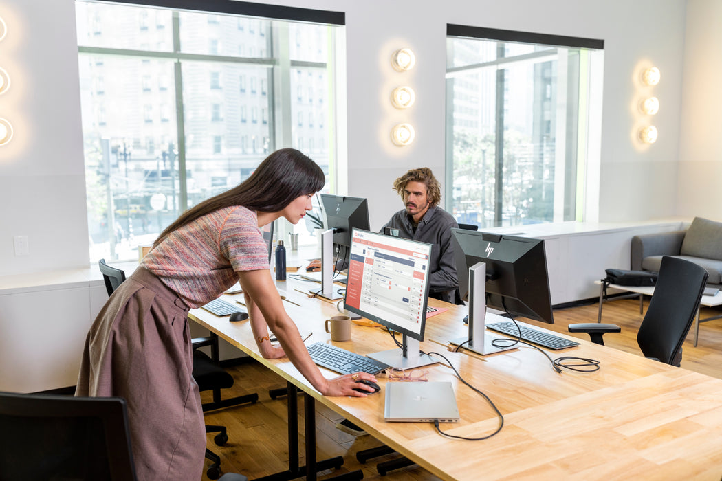 HP E24d G4 FHD USB-C Docking Monitor, 60.5 cm (23.8"), 1920 x 1080 pixels, Full HD, LED, 5 ms, Black, Silver