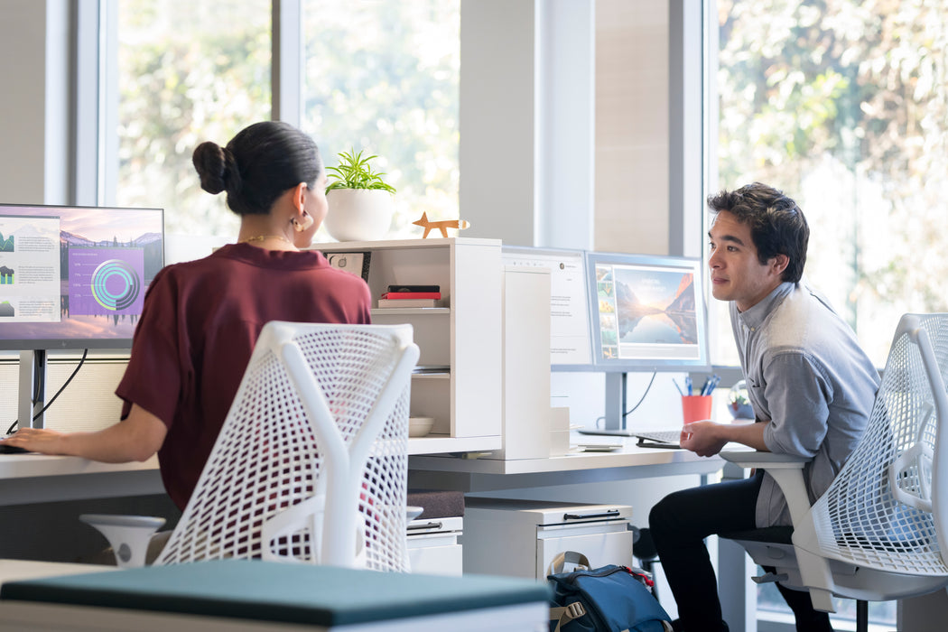 HP E24d G4 FHD USB-C Docking Monitor, 60.5 cm (23.8"), 1920 x 1080 pixels, Full HD, LED, 5 ms, Black, Silver