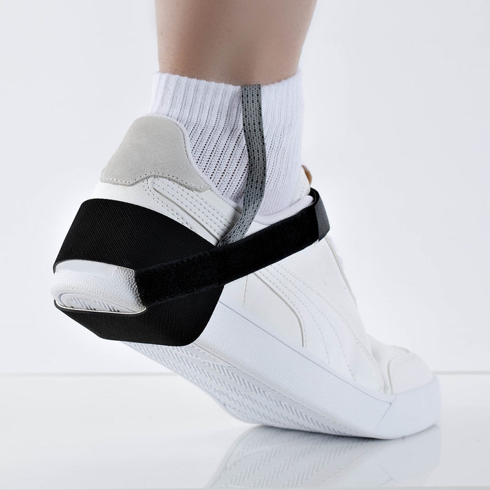StarTech.com ESD Heel Strap, Adjustable Antistatic Heel Grounder, Shoe / Foot Grounding Point for Anti-Static Floors, 1MΩ Resistor, TAA-Compliant, Black, 0 - 1000000 Ω, 110 mm, 575 mm, 80 mm, 32 g