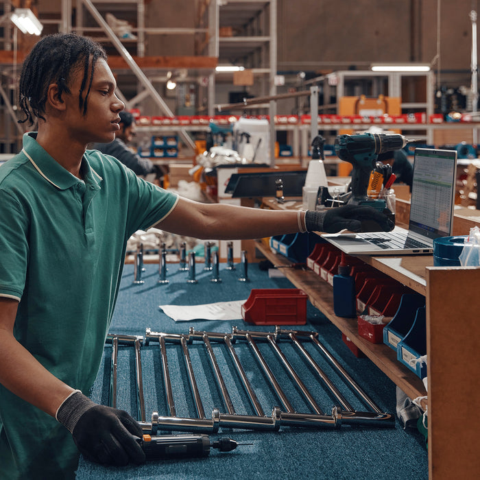 HP EliteBook G10, Intel® Core™ i5, 39.6 cm (15.6"), 1920 x 1080 pixels, 16 GB, 512 GB, Windows 11 Pro