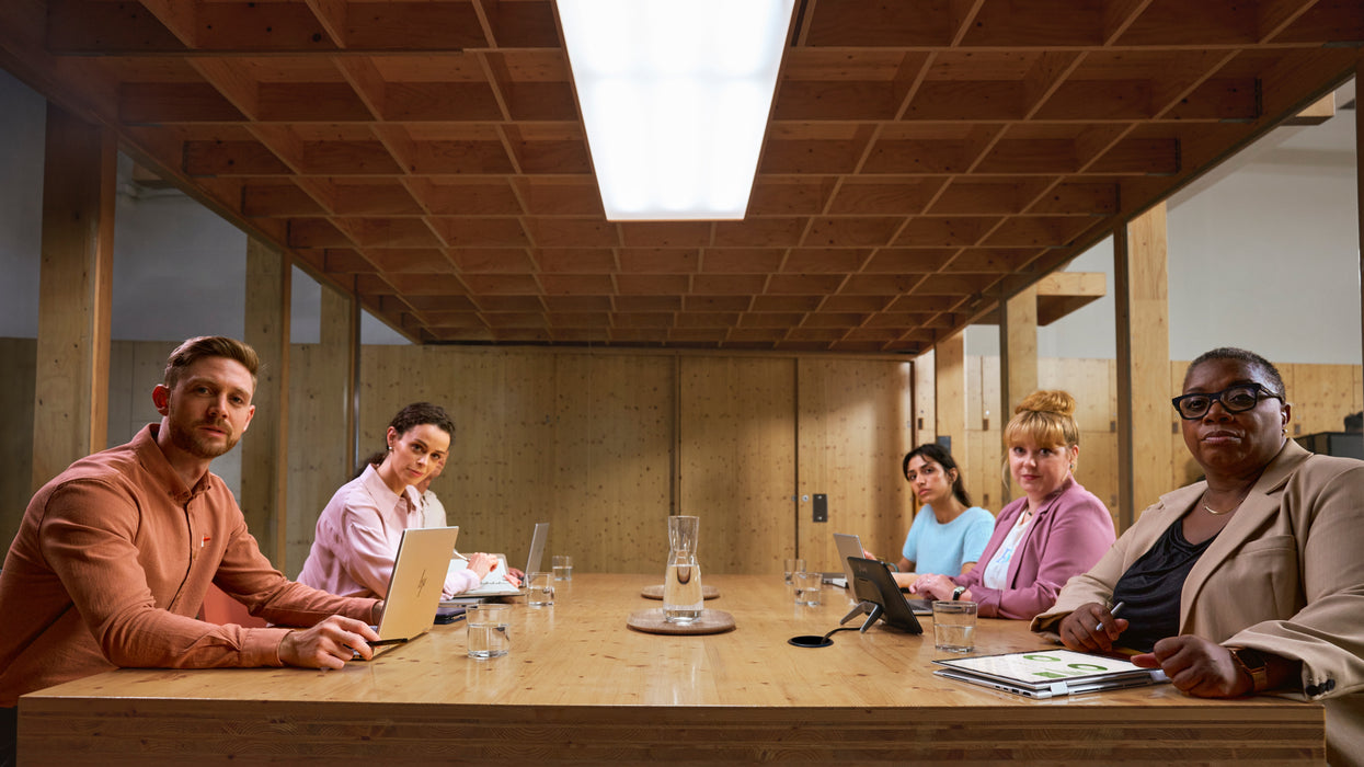 HP EliteBook 860 G10, Intel® Core™ i7, 40.6 cm (16"), 1920 x 1200 pixels, 16 GB, 512 GB, Windows 11 Pro