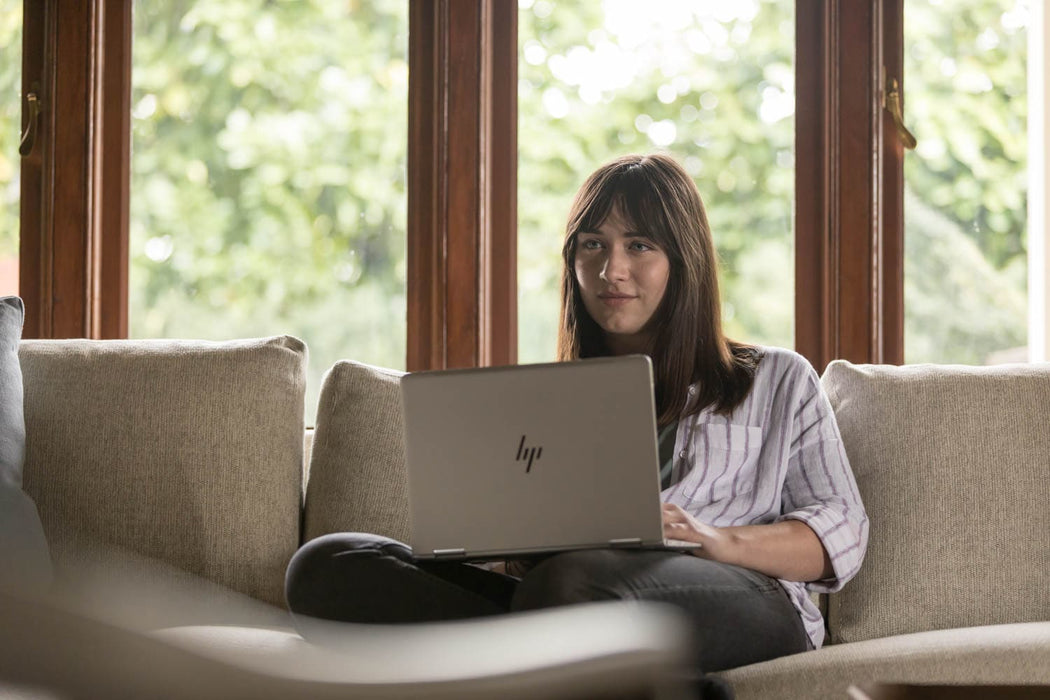 HP Spectre x360 15-df0004na, Intel® Core™ i7, 2.2 GHz, 39.6 cm (15.6"), 1920 x 1080 pixels, 8 GB, 512 GB
