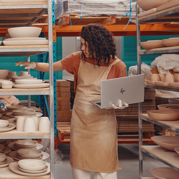 HP EliteBook 640 G10, Intel® Core™ i7, 1.7 GHz, 35.6 cm (14"), 1920 x 1080 pixels, 16 GB, 512 GB